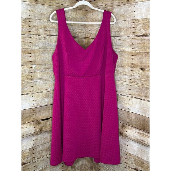 TORRID SZ.3 TEXTURED SKATER FIT & FLARE CASUAL COLORFUL PINK GIRLIE SWING DRESS - Picture 1 of 4